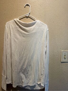 Free People White Long-Sleeve Crew Neck Shirt